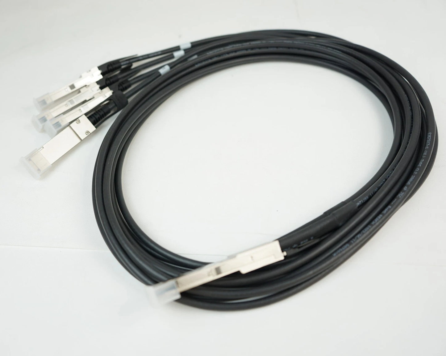 Arista CAB-D-4Q-400-2.5 400G QSFP-DD to 4x100G QSFP DAC breakout cable 2.5m